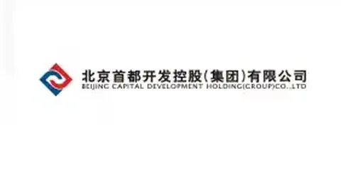 乌迪内斯教练怒批卢卡违规罚丢点球，果断换人处理